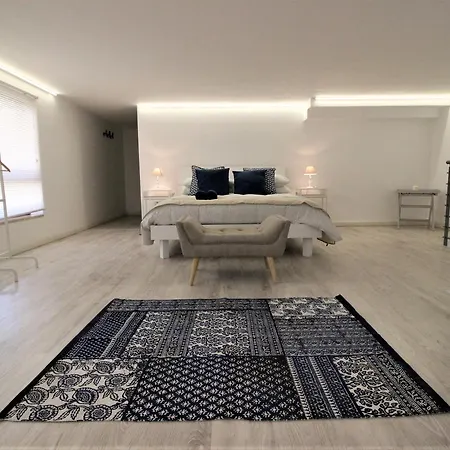 Paola Finini @ Mare 2 Apartament